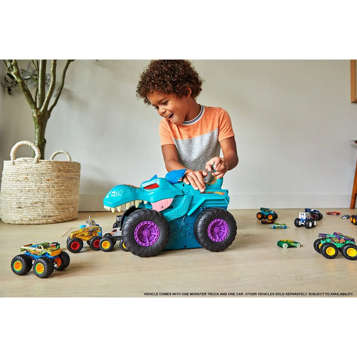 Monster Trucks Araba Yiyen Mega Wrex - Işıklı, Sesli ve İnteraktif Oyun Deneyimi
