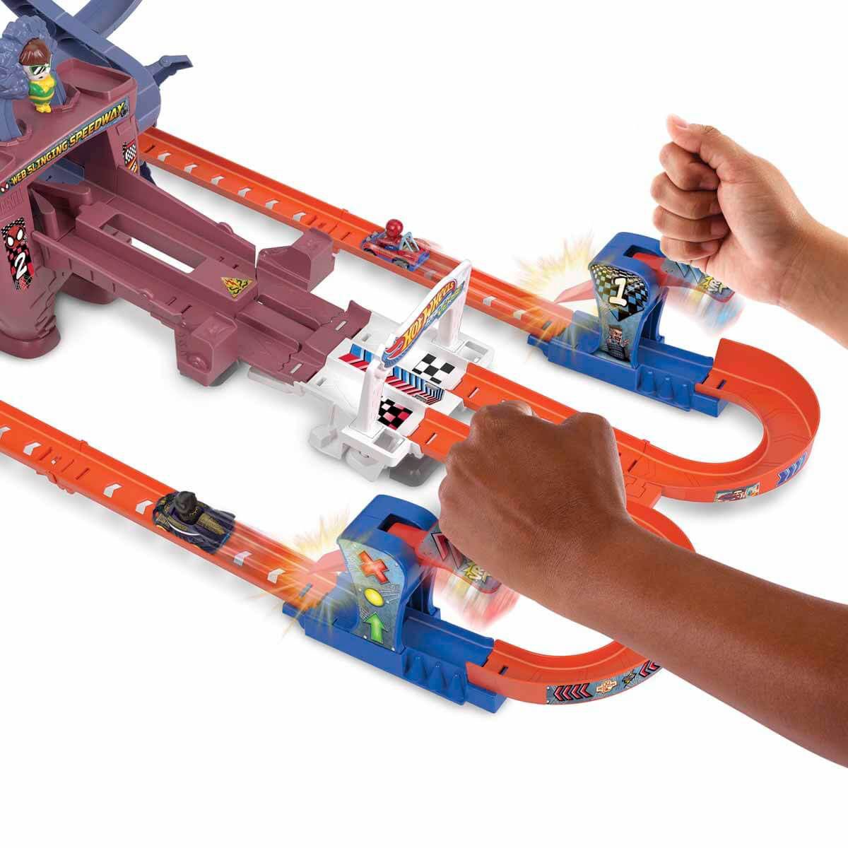 Hot Wheels RacerVerse Marvel Spider-Man Yarış Pisti - Aksiyon ve Odaklanma Gelişimi