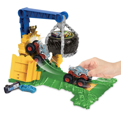Monster Trucks Arenada Rhinomite Mücadelesi - Zamanlama ve Refleks Geliştirici Oyun Seti